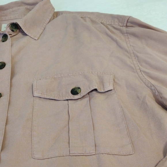 AMERICAN EAGLE. Women's Pink Button-Up Jacket - Picture 3 of 11